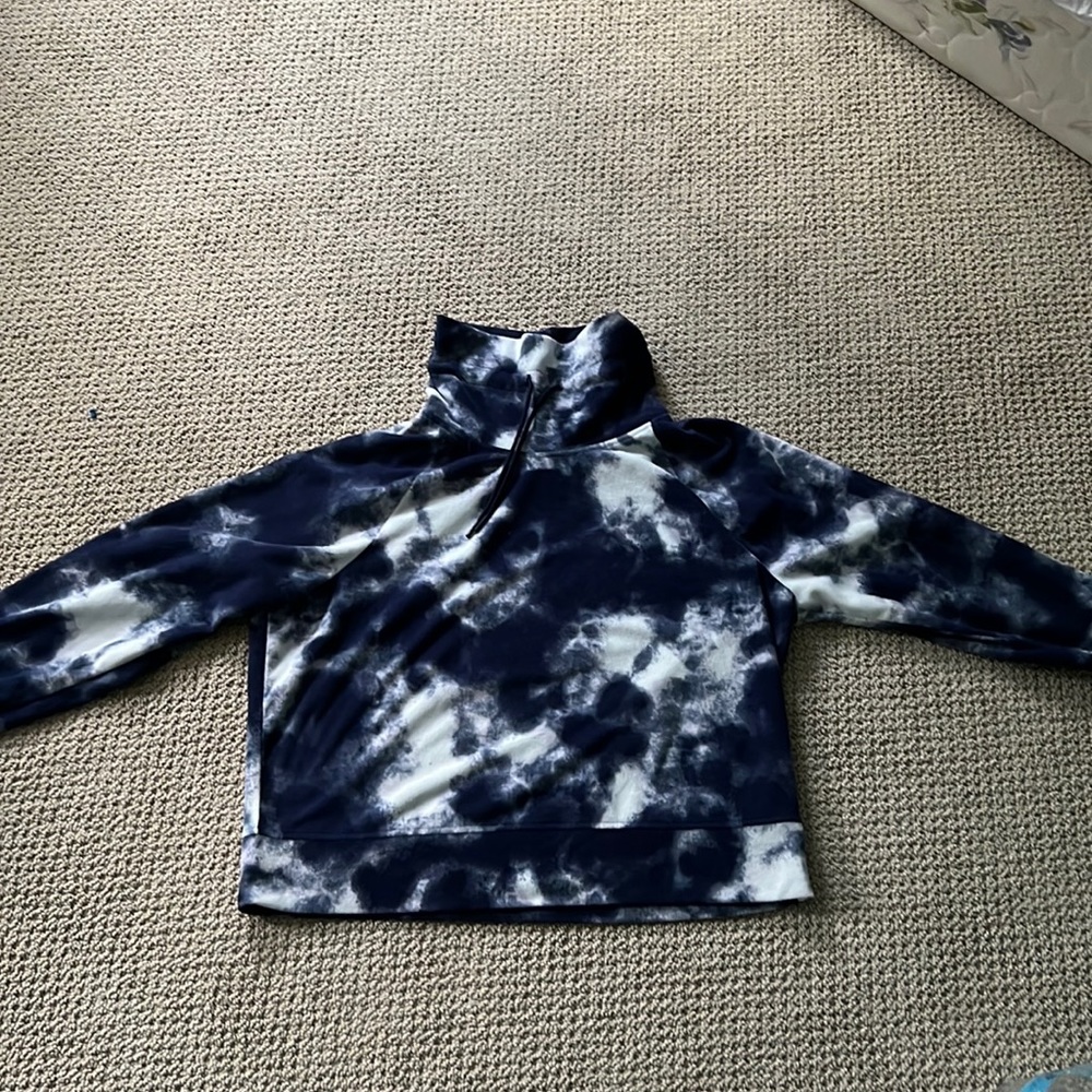 Old navy active turtleneck sweater for fall/winter